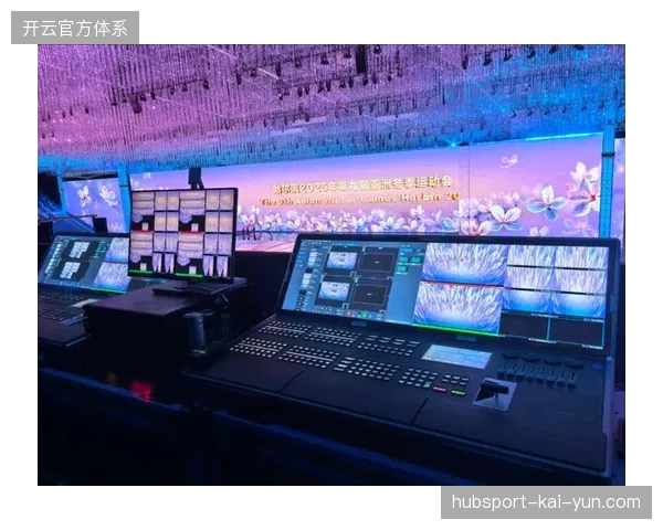 诺瓦星云调节器：环境光感应协议自动对齐画面照度。
